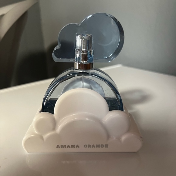 Other - ❗️Last Offer❗️ARIANA GRANDE CLOUD PERFUM 100ML